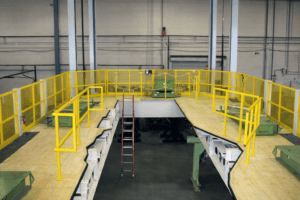 Elevated-work-platform-with-safety-features