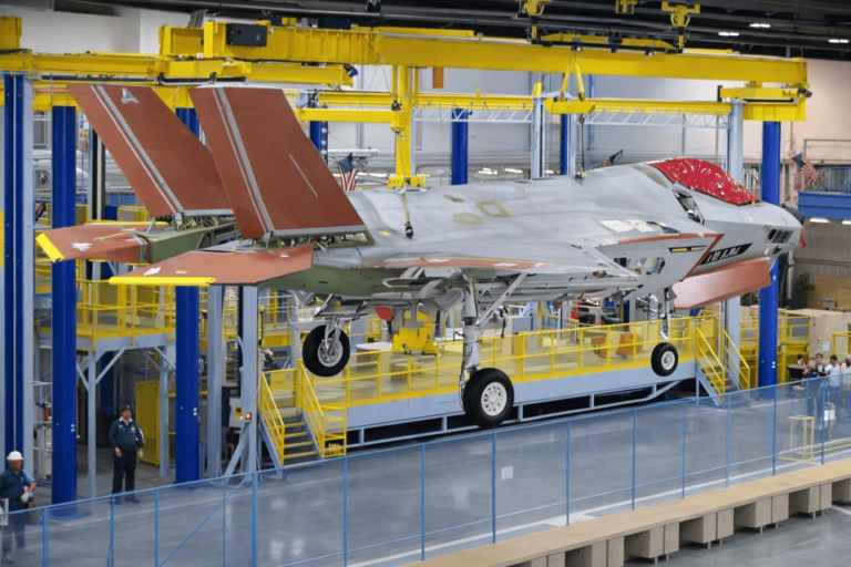 F-35-Wing-Assembly-Platforms