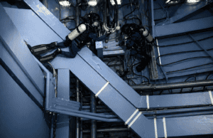 building-an-underwater-stage-lift-system