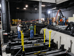 installation-of-stage-lift-system1