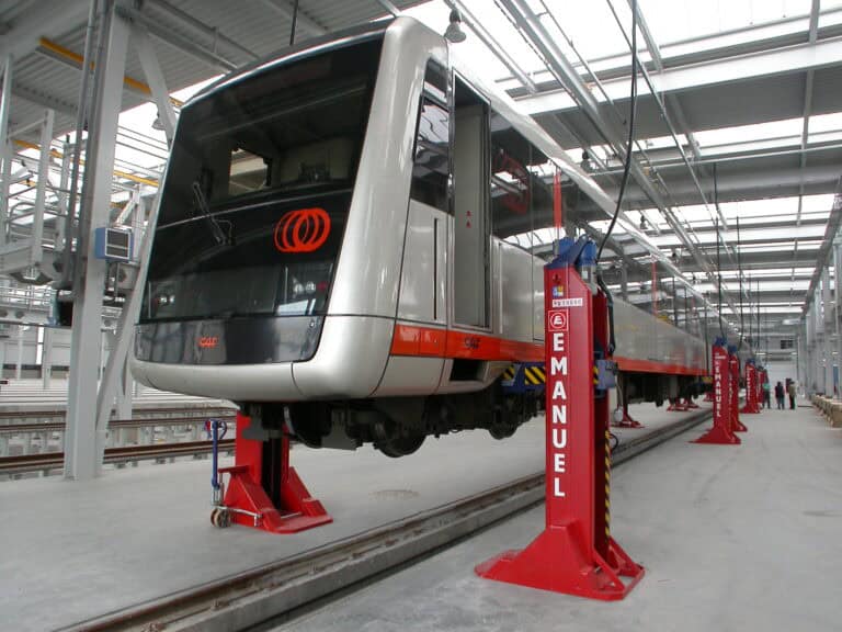 SCM-Railway-Lifting-Jacks-gallery-11