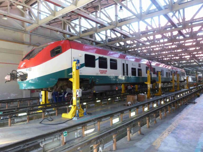 SCM-Railway-Lifting-Jacks-gallery-17