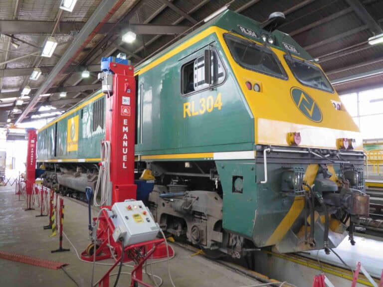 SCM-Railway-Lifting-Jacks-gallery-25