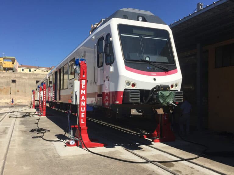 SCM-Railway-Lifting-Jacks-gallery-26