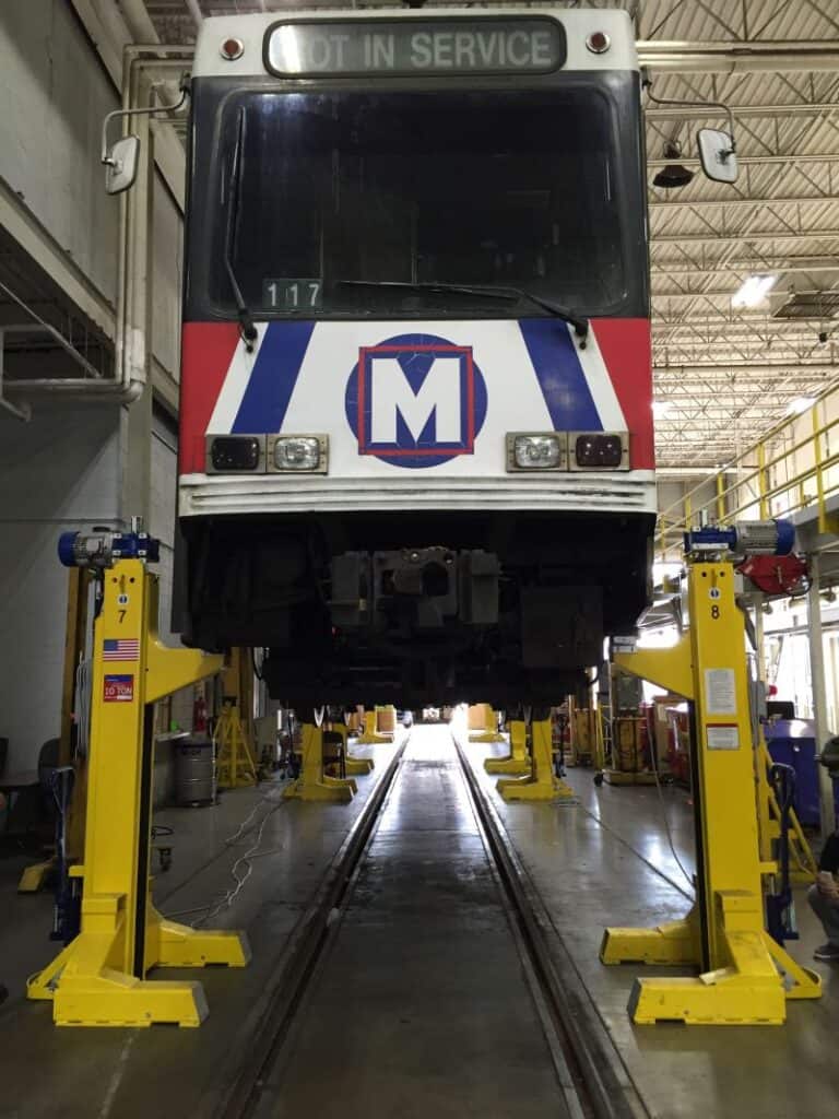 SCM-Railway-Lifting-Jacks-gallery-30