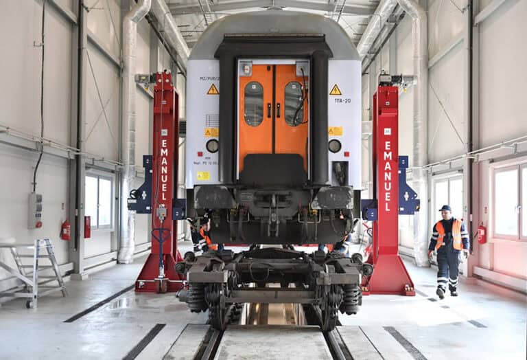 SCM-Railway-Lifting-Jacks-gallery-4