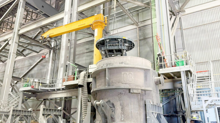 LADLE LIFT IN APPLICATION 3